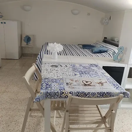 La Tavernetta Del Peo Apartment *